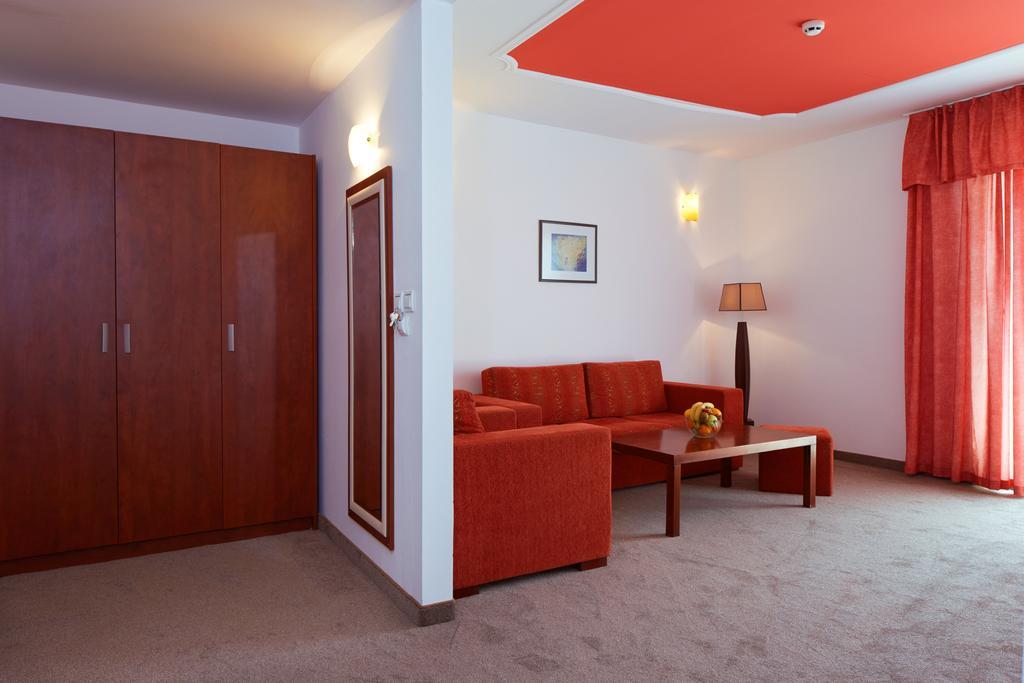 Mena Palace Hotel Sluneční pobřeží Exteriér fotografie